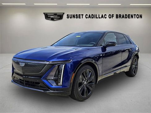 New 2025 Cadillac Lyriq Sport image 3