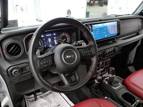 Used 2024 Jeep Wrangler Unlimited Rubicon 392 AWD/4WD image 13