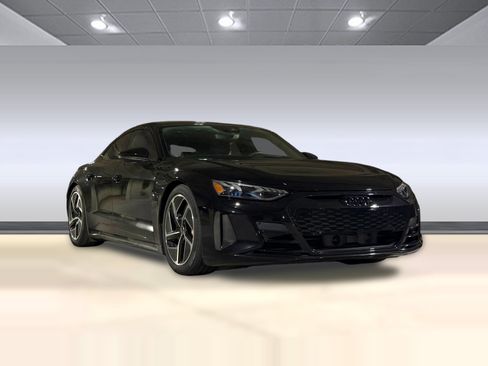 Used 2024 Audi RS e-tron GT w/ Carbon Performance Package AWD/4WD image 7
