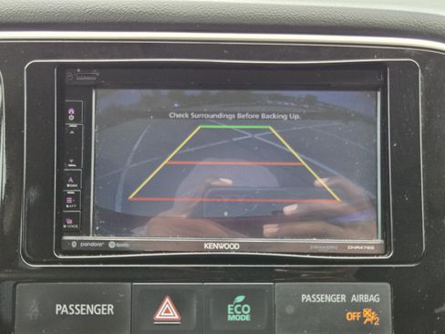 Used 2017 Mitsubishi Outlander ES FWD image 14