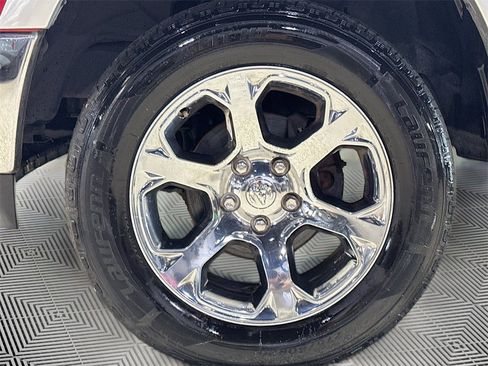 Used 2016 RAM 1500 Laramie image 32