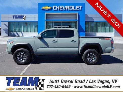 Used 2023 Toyota Tacoma TRD Off-Road AWD/4WD image 1