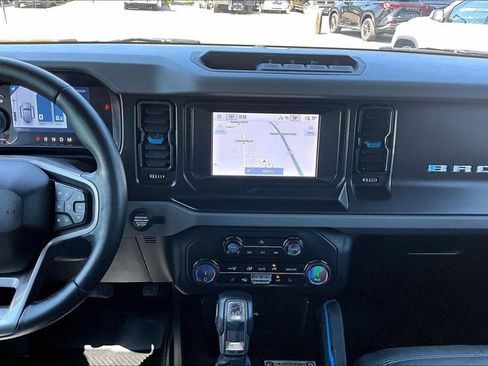 Used 2022 Ford Bronco Black Diamond AWD/4WD image 11