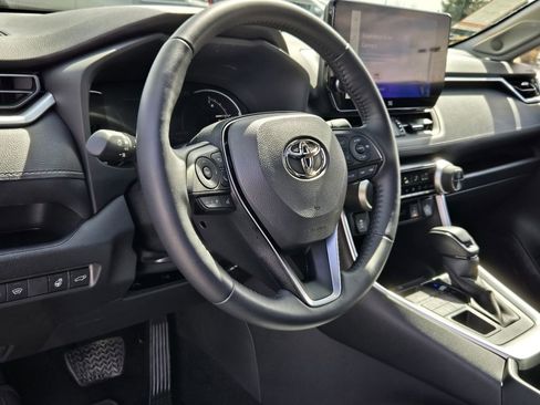Used 2025 Toyota RAV4 XLE Premium w/ Weather Package image 21