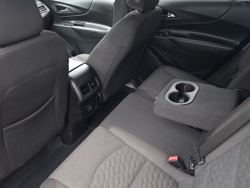 Used 2021 Chevrolet Equinox LT w/ LPO, Cargo Package AWD/4WD image 12