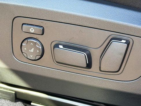 New 2026 BMW X3 xDrive30 w/ Convenience Package image 25