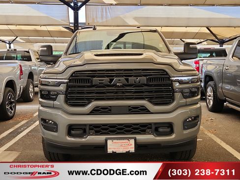 Used 2026 RAM 2500 Laramie AWD/4WD image 2