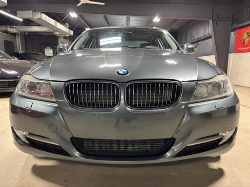 Used 2011 BMW 335i xDrive Sedan image 14