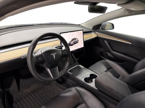 Certified 2023 Tesla Model 3 Standard Range RWD image 9
