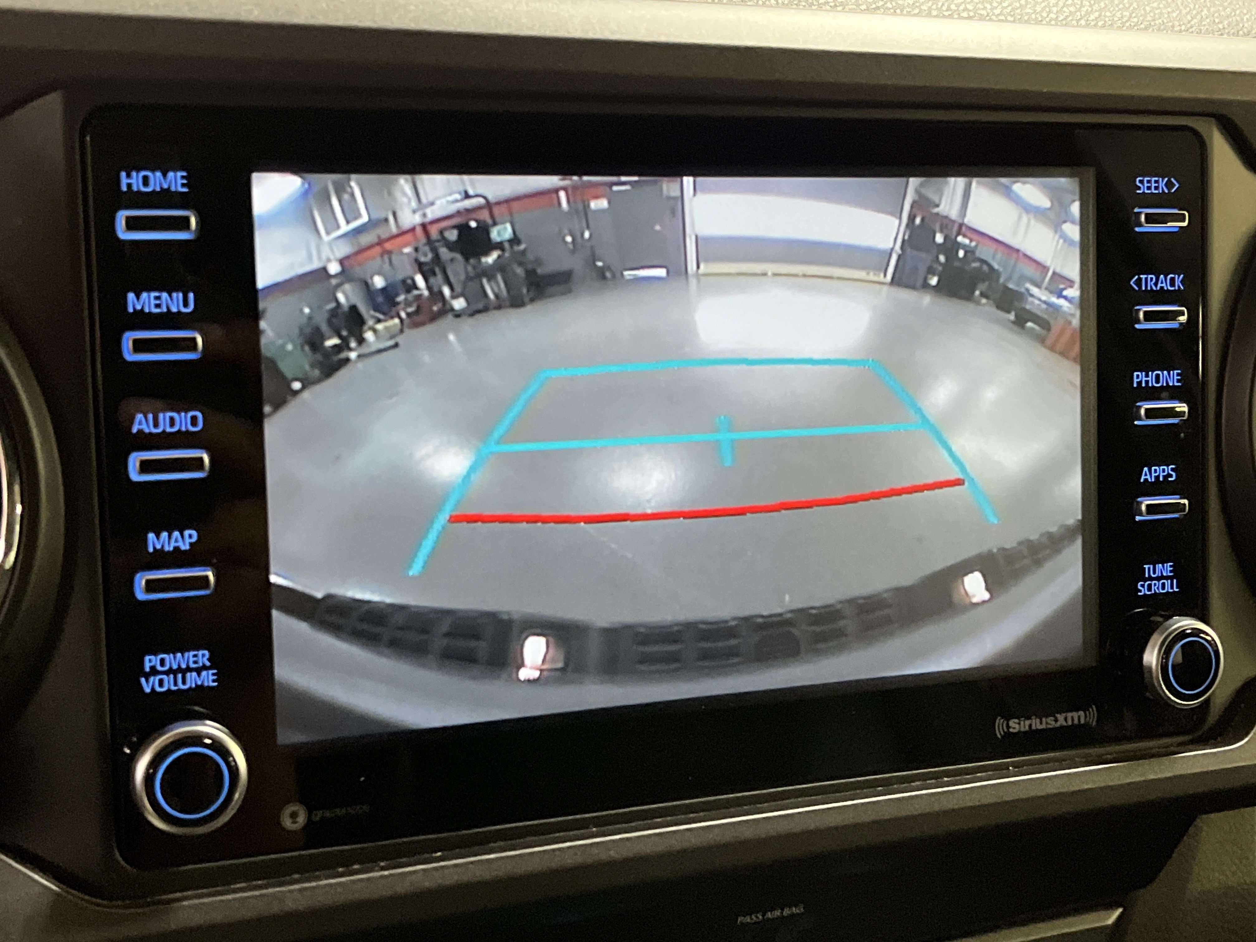 Used 2020 Toyota Tacoma TRD Off-Road RWD image 9