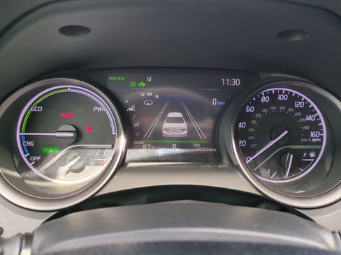 Used 2024 Toyota Camry XSE w/ Navigation Package image 32