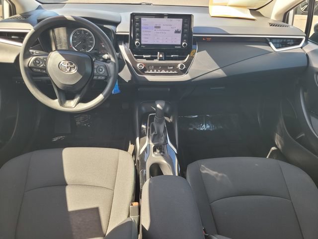 Used 2022 Toyota Corolla LE FWD image 16