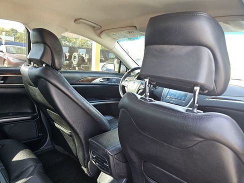 Used 2015 Lincoln MKZ AWD image 36