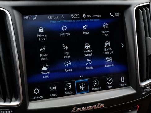 Used 2020 Maserati Levante image 27