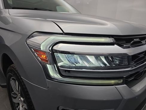 Used 2024 Ford Expedition Max Limited image 13