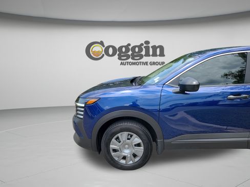 Used 2026 Nissan Kicks S FWD image 32