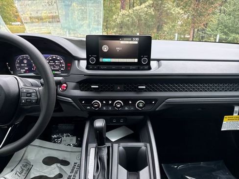 New 2025 Honda Accord SE image 15