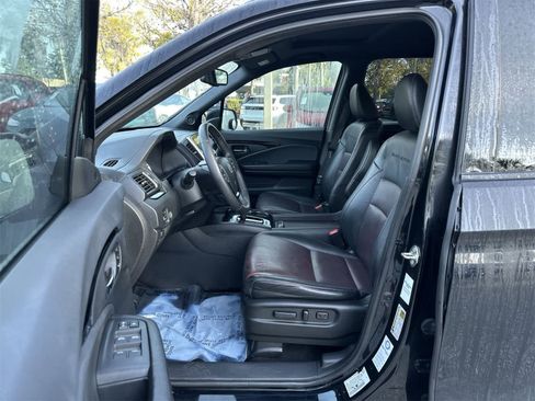 Used 2017 Honda Ridgeline Black Edition image 2