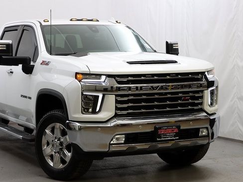 Used 2020 Chevrolet Silverado 2500 LTZ w/ LTZ Plus Package image 2