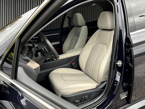 Used 2024 Hyundai Sonata Limited image 24