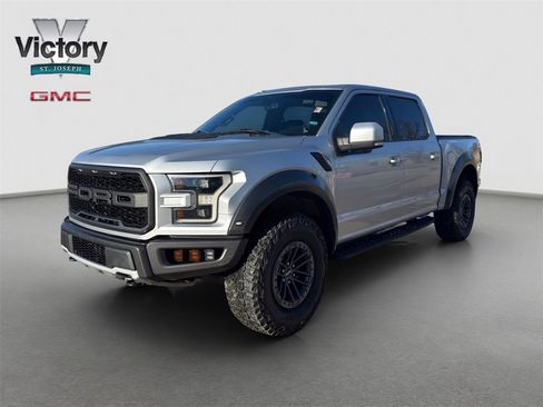 Used 2019 Ford F150 Raptor w/ Equipment Group 802A Luxury image 4
