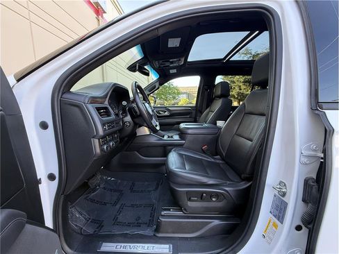 Used 2021 Chevrolet Tahoe Z71 w/ Z71 Signature Package image 33