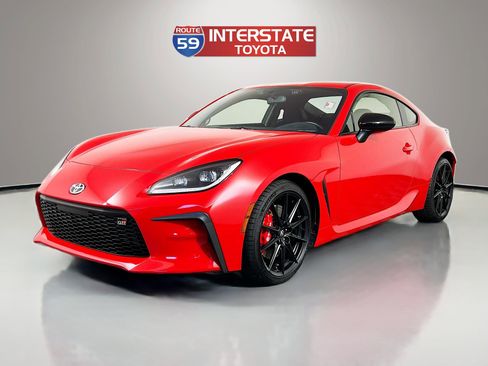 New 2025 Toyota GR86 Premium image 3