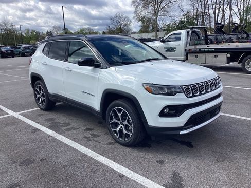 New 2026 Jeep Compass Limited AWD/4WD image 4