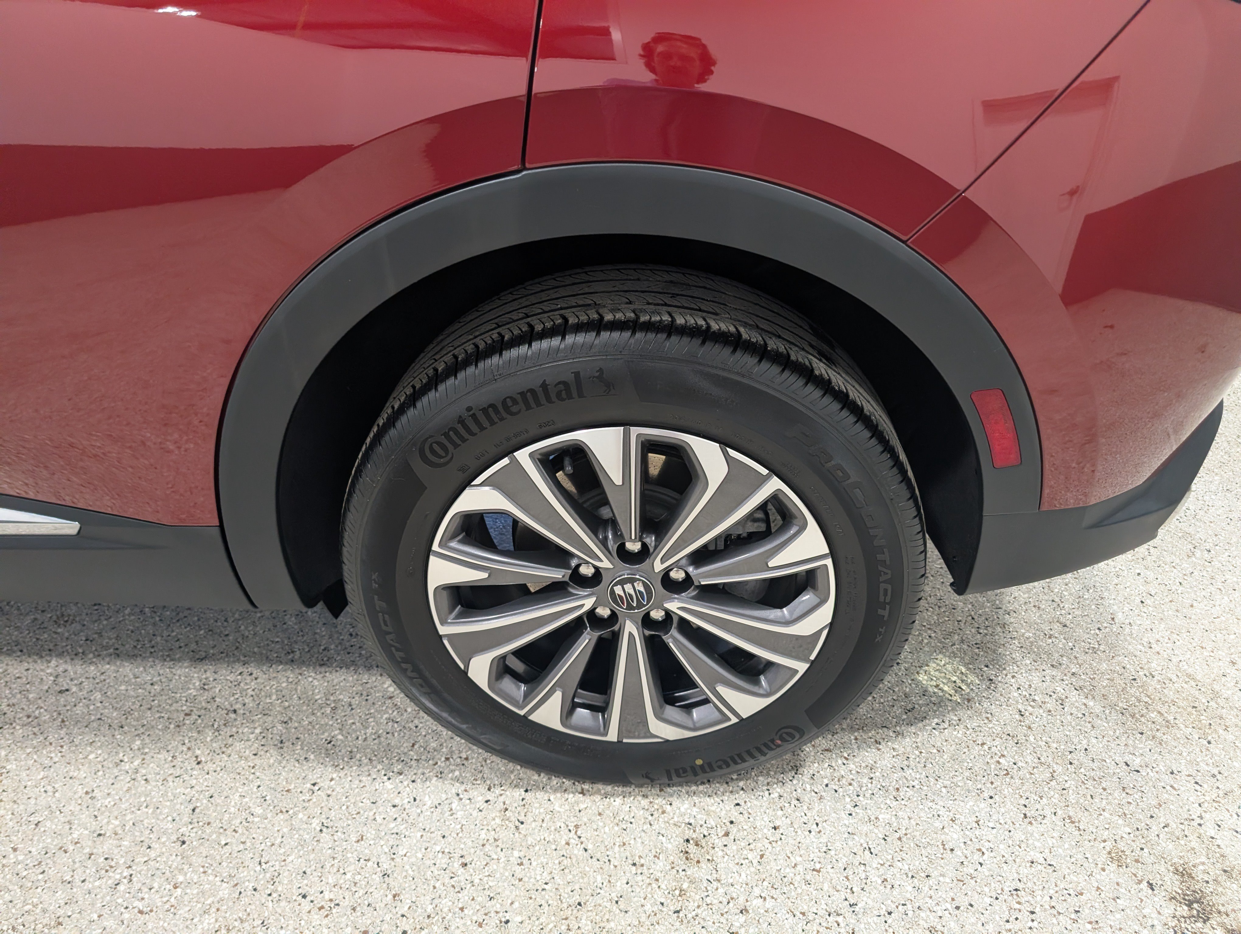 Used 2024 Buick Envision Preferred AWD/4WD image 10