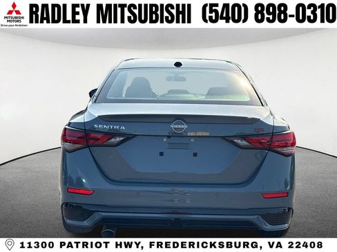 Used 2025 Nissan Sentra SR w/ SR Premium Package FWD image 18