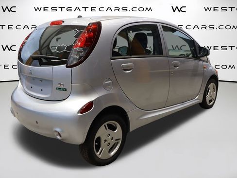 Used 2012 Mitsubishi i SE image 36