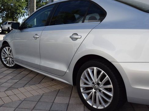 Used 2013 Volkswagen Jetta TDI FWD image 25