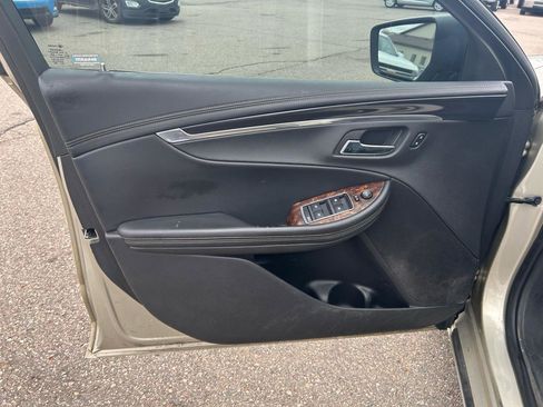 Used 2014 Chevrolet Impala LT w/ Convenience Package FWD image 14