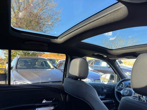 Certified 2025 Mercedes-Benz GLB 250 4MATIC image 18