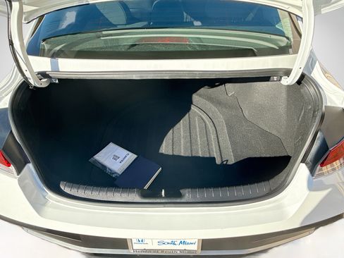 Used 2025 Hyundai Elantra SEL image 26