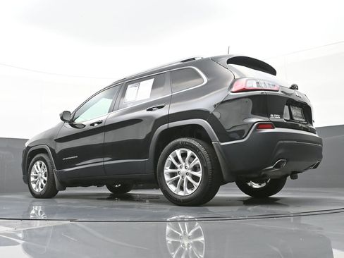 Used 2019 Jeep Cherokee Latitude w/ Popular Appearance Group FWD image 43