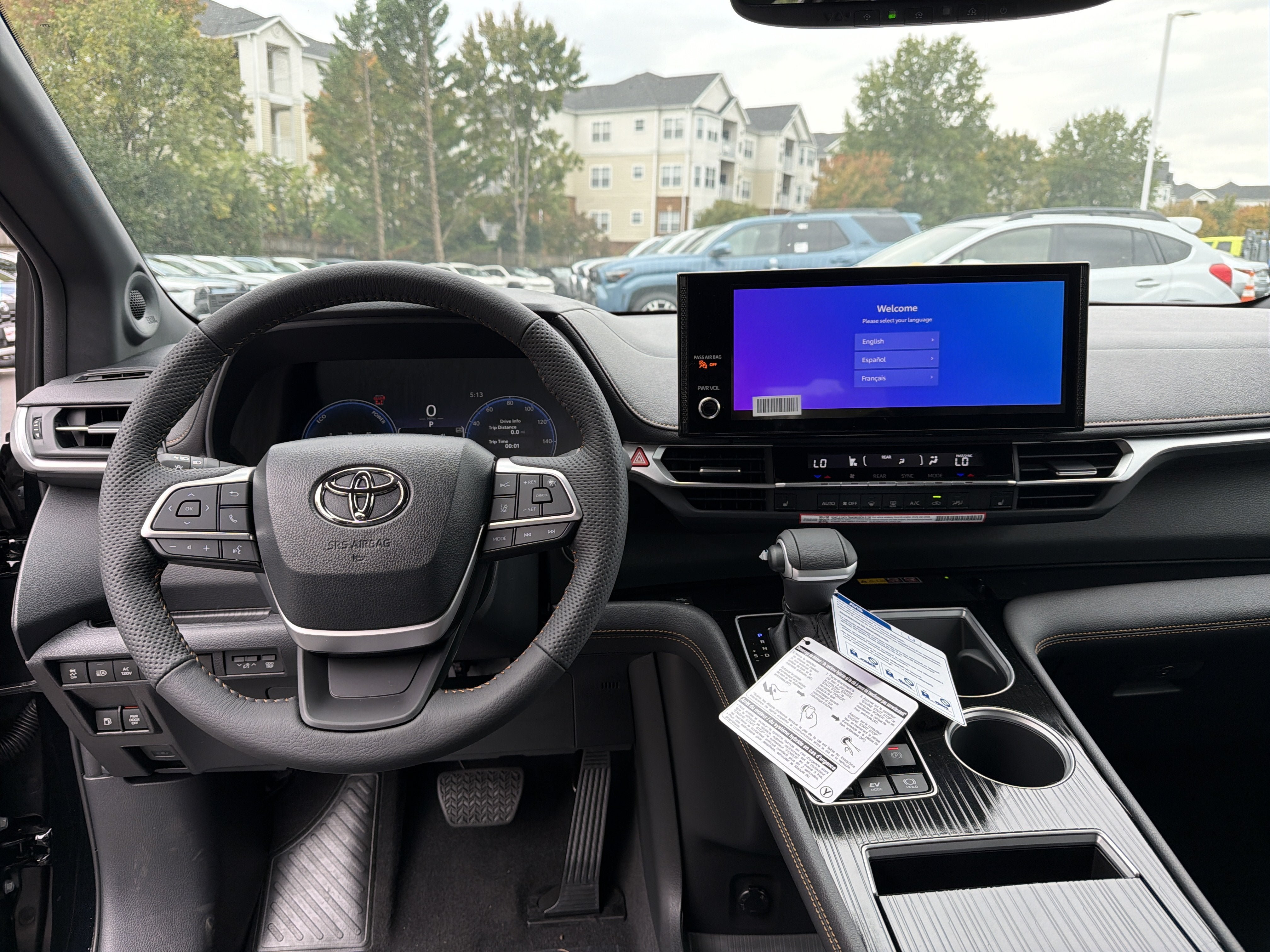 New 2026 Toyota Sienna XLE Woodland Edition AWD/4WD image 14