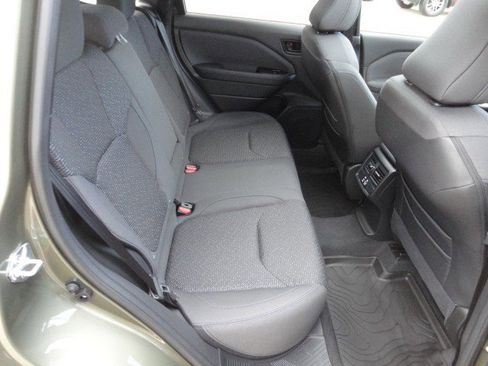 Used 2025 Subaru Forester Premium w/ Convenience Package #1 image 20