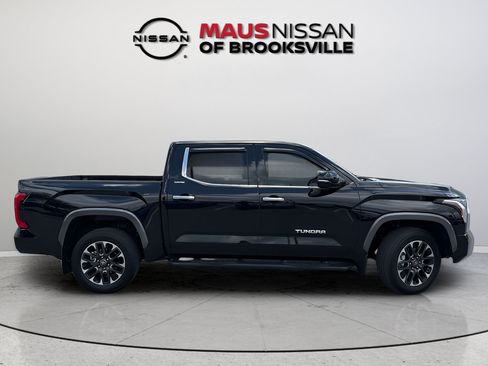 Used 2025 Toyota Tundra Limited AWD/4WD image 9