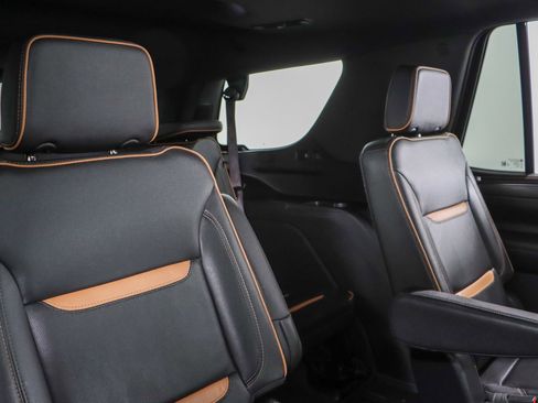 Used 2024 GMC Yukon AT4 w/ Technology Package image 33