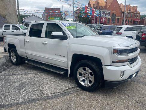 Used 2016 Chevrolet Silverado 1500 LT w/ LT Convenience Package AWD/4WD image 4