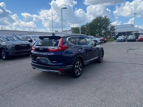 Used 2017 Honda CR-V Touring image 3