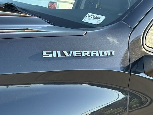 Used 2022 Chevrolet Silverado 1500 LT AWD/4WD image 31