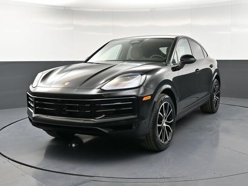 New 2026 Porsche Cayenne Coupe AWD/4WD image 6