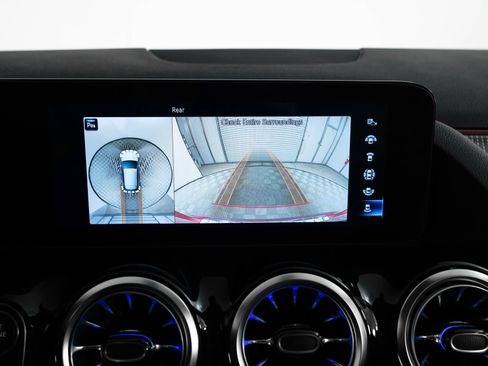 Used 2022 Mercedes-Benz GLA 250 image 23