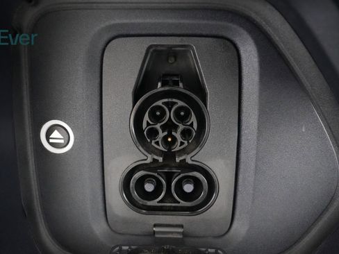 Used 2025 Rivian R1S Adventure AWD/4WD image 10
