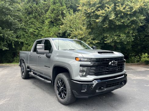 New 2026 Chevrolet Silverado 2500 Custom w/ Custom Value Package AWD/4WD image 2