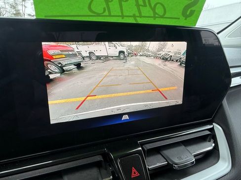 Used 2024 Chevrolet TrailBlazer LT w/ Driver Confidence Package AWD/4WD image 35