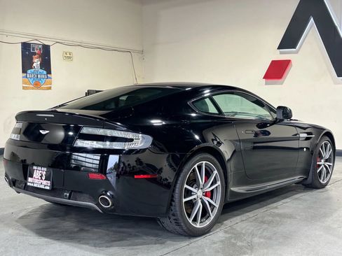 Used 2010 Aston Martin V8 Vantage Coupe RWD image 4