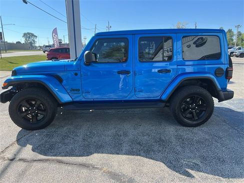 Used 2021 Jeep Wrangler Unlimited Sahara image 8